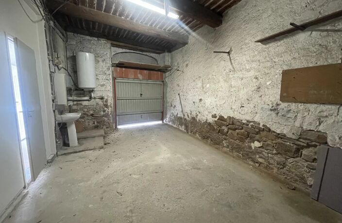 LE MUY – Maison de ville 71 m² – 2 chambres + bureau – Garage 27 m² — photo 3