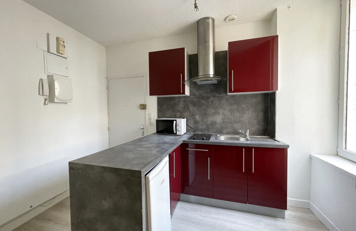 Appartement T2 meublé - 35m2 - RODEZ CENTRE — photo 2