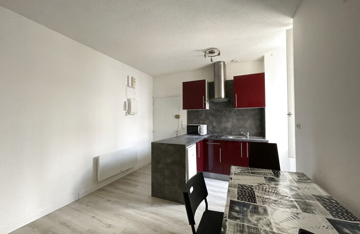 Appartement T2 meublé - 35m2 - RODEZ CENTRE — photo 3