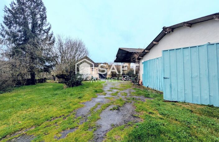 Ferme de caractère avec dépendances et beau potentiel — photo 2