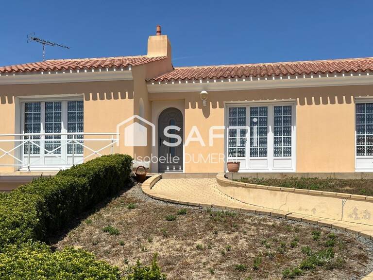 Maison spacieuse et lumineuse à proximité du bourg — photo 1