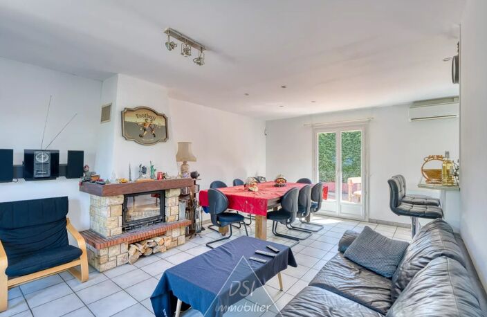 Maison familiale de plain-pied décalé T5 + salle de jeux avec piscine – Miribel, secteur Les Échets — photo 3
