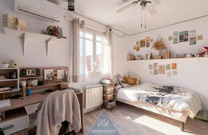 Maison familiale de plain-pied décalé T5 + salle de jeux avec piscine – Miribel, secteur Les Échets — photo 5