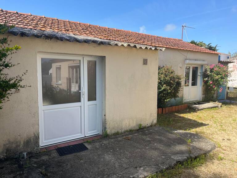 Ensemble immobilier à Barbatre — photo 1
