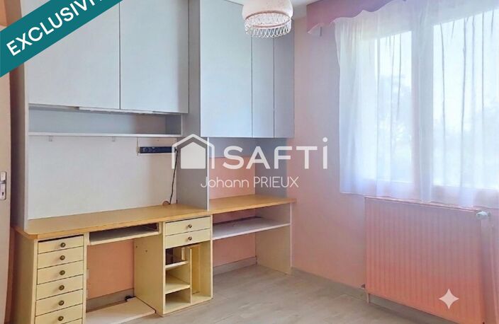 Maison traditionnelle dans environnement calme — photo 3