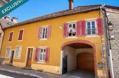 Maison triplex avec jardin, garage et stationnement à Poligny — photo du bien