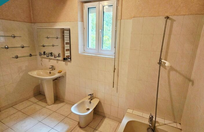Pavillon de 172 m²  7 pièces  4 chambres - 20 minutes des portes du Mans — photo 5
