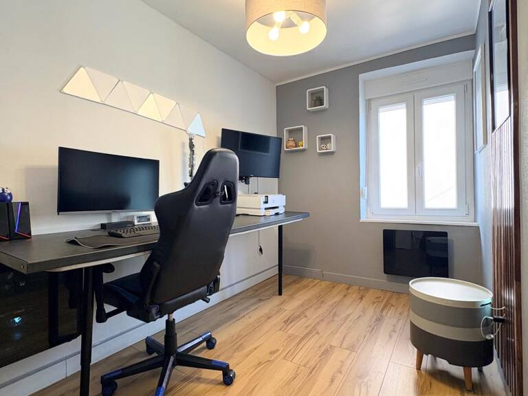 Le prix d'un appartement. Les avantages d'une maison. — photo 1