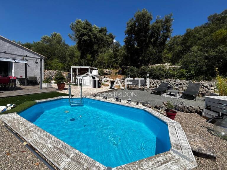 villa de plain pied avec joli jardin — photo 1