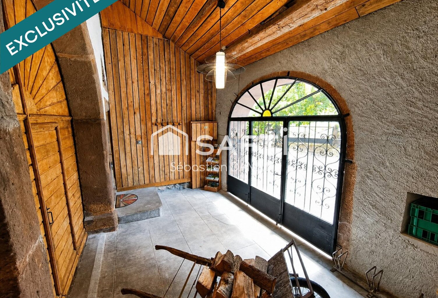 Ferme Comtoise de caractère avec gîte et dépendances — photo 1