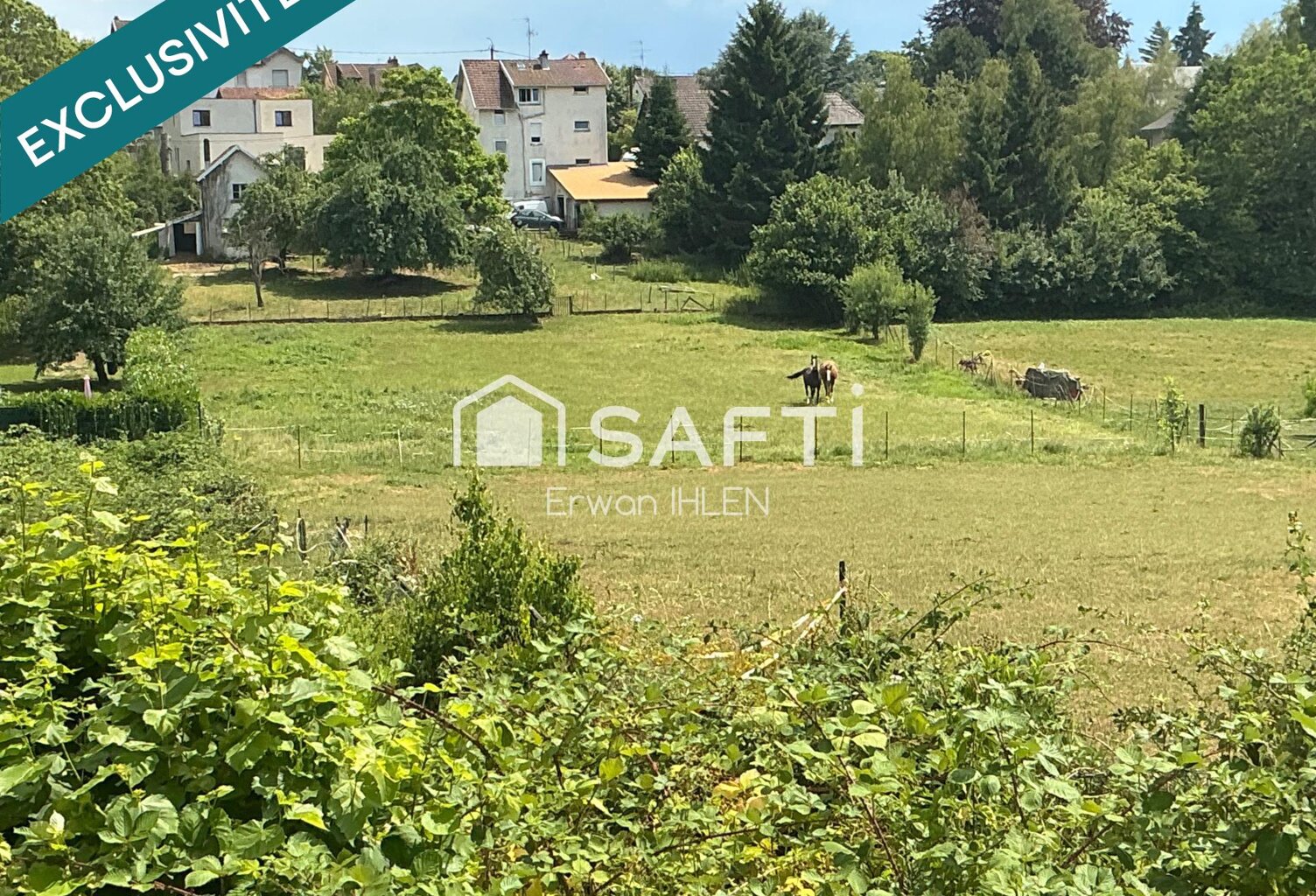 Terrain constructible 821 m2,borné, viabilisable — photo 1