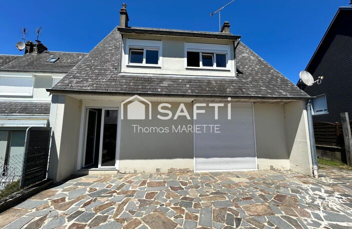 Idéal premier achat ou investissement locatif : découvrez cette maison sans travaux, offrant de beaux volumes, des dépendances et un fort potentiel, à deux pas des commodités de Mortain-Bocage ! — photo 2