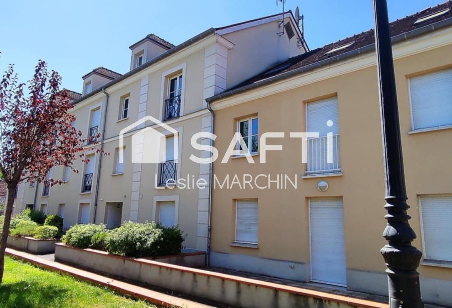 Charmant duplex F2  Dernier étage avec ascenseur   Cœur historique de Montereau-Fault-Yonne — photo 1