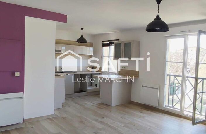Charmant duplex F2  Dernier étage avec ascenseur   Cœur historique de Montereau-Fault-Yonne — photo 4