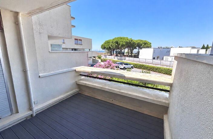 LE GRAU DU ROI - T2 vue mer avec parking et cellier! — photo 2