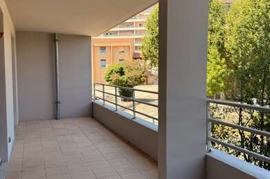 Appartement 4 pièces 1201 €