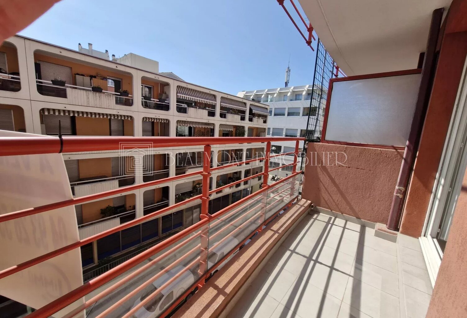2P quartier Riquier Garibaldi dans Résidence Moderne avec Piscine — photo 1