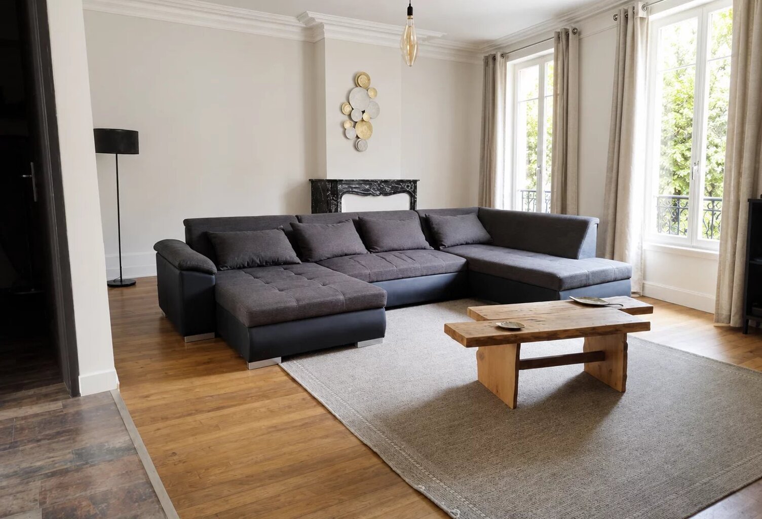 Immeuble de caractère de 10 pièces à Sedan, 312 m² — photo 1
