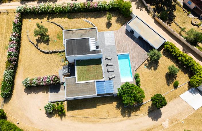 VILLA T7 DE 211m2 CONTEMPORAINE AVEC PISCINE SOUS-SOL AMÉNAG — photo 4