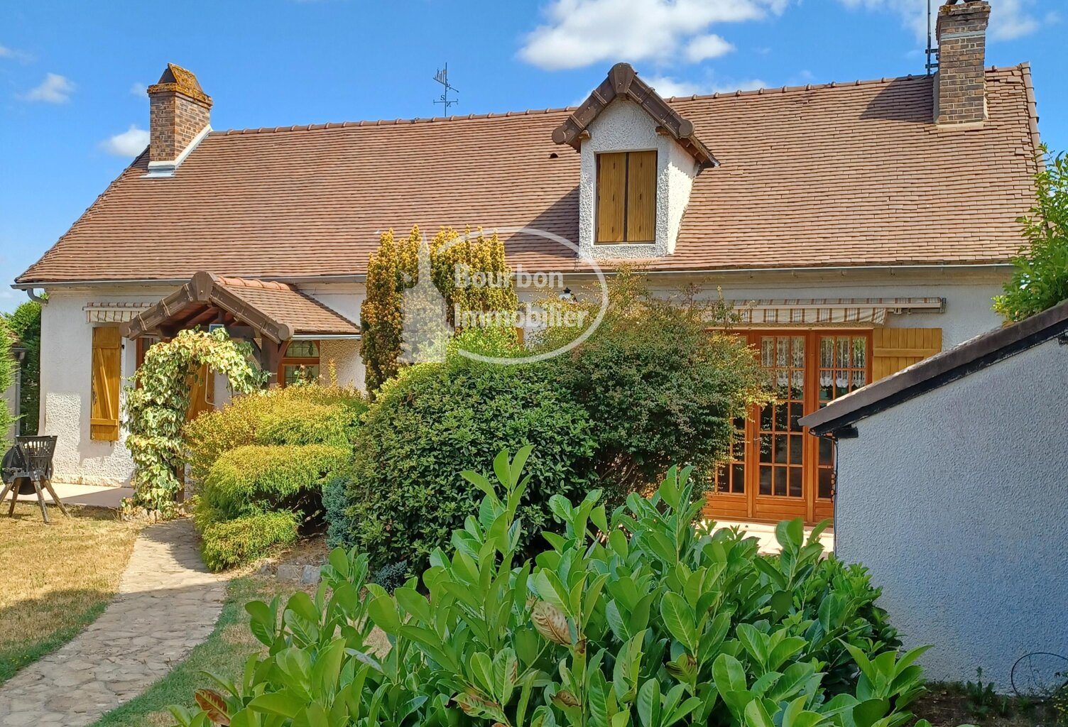 Vente maison 5 pièces 102 m² Cronat (71140) — photo 1
