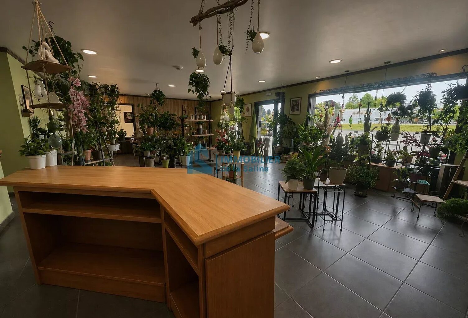 FONDS DE COMMERCE FLEURISTE — photo 1