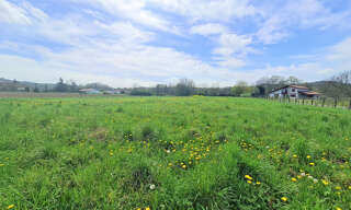Terrain  1511 m² à vendre à Osserain-Rivareyte (64390)