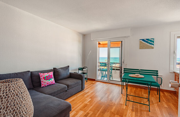 CHAMBRE D'AMOUR - T2 VUE MER - DERNIER ETAGE — photo 4
