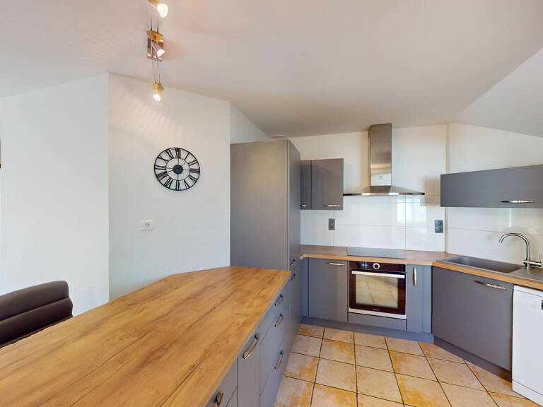 Maison T5 - 117 m2 - LE MONASTERE — photo 1