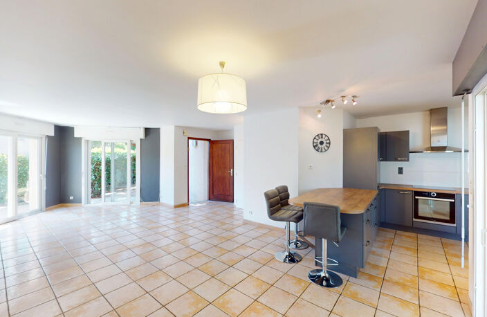 Maison T5 - 117 m2 - LE MONASTERE — photo 2
