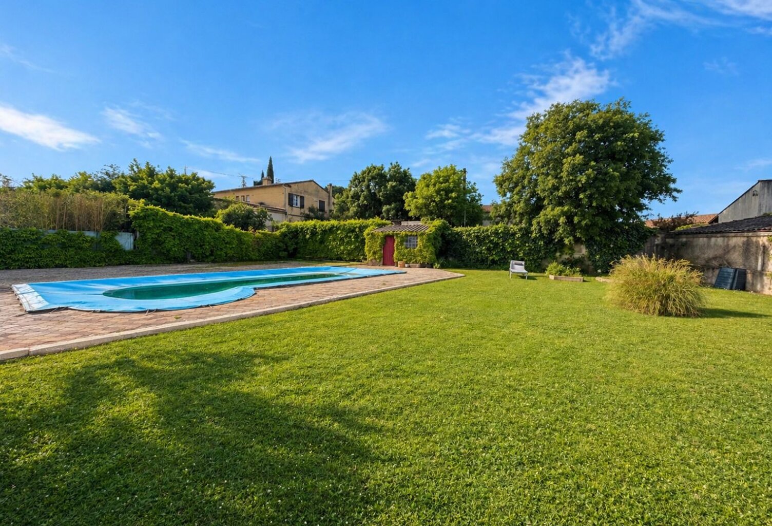 Terrain 600 m2 — photo 1