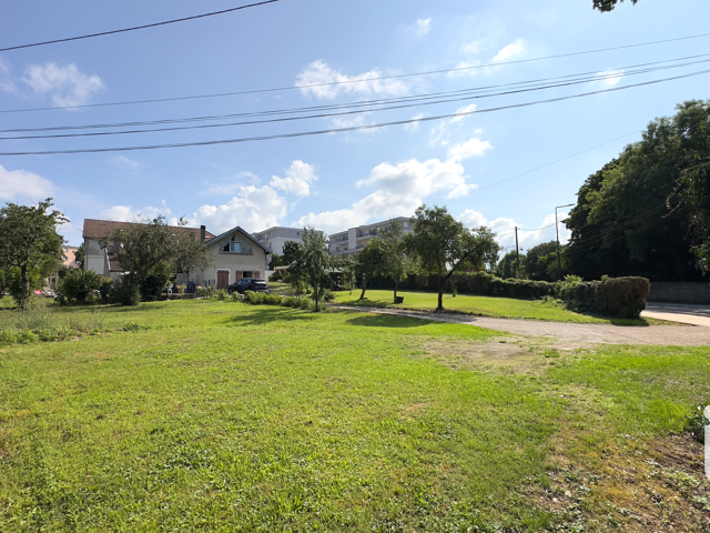Vente Terrain à bâtir 710 m&sup2; — photo du bien