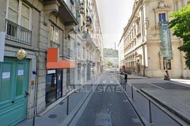 Bureau  1567 €