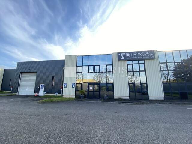 LOCAL D'ACTIVITE - ATELIER à LOUER — photo du bien