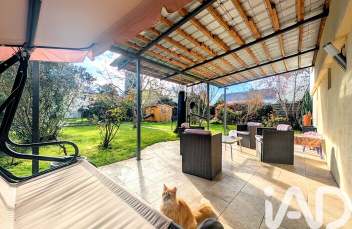 Vente Maison/villa 8 pièces — photo 2