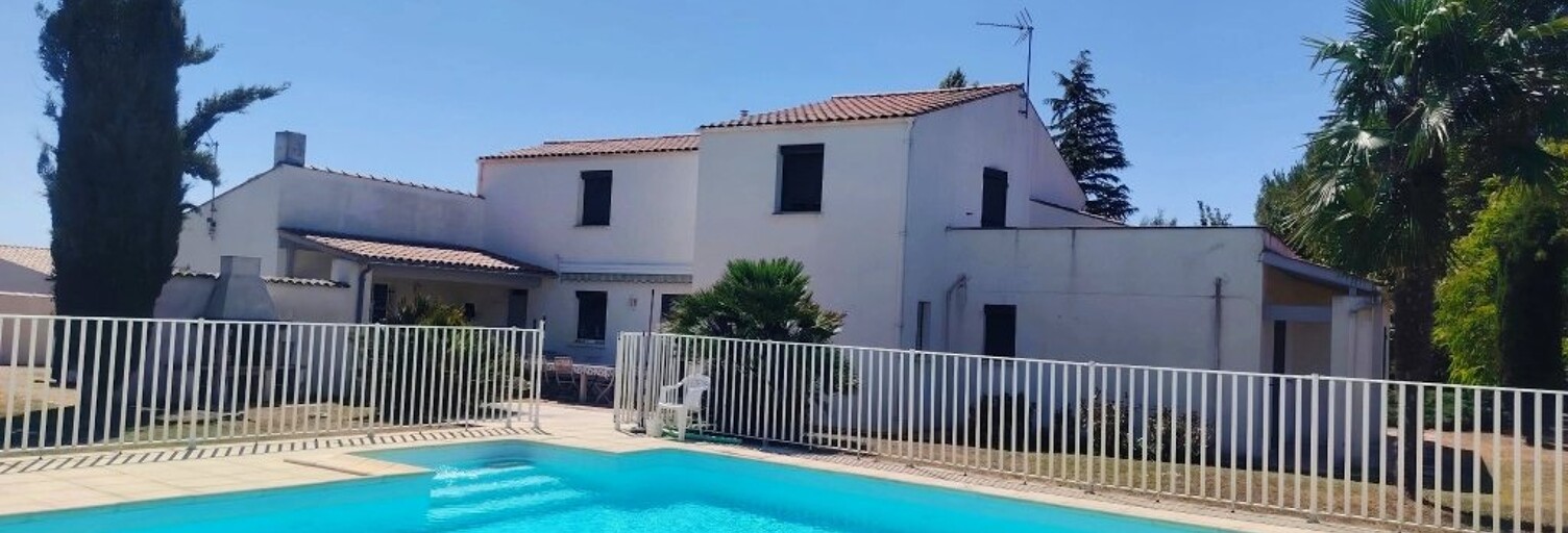 Maison 7 Pièces 230 m² à vendre à Saint-Vaize (17100)