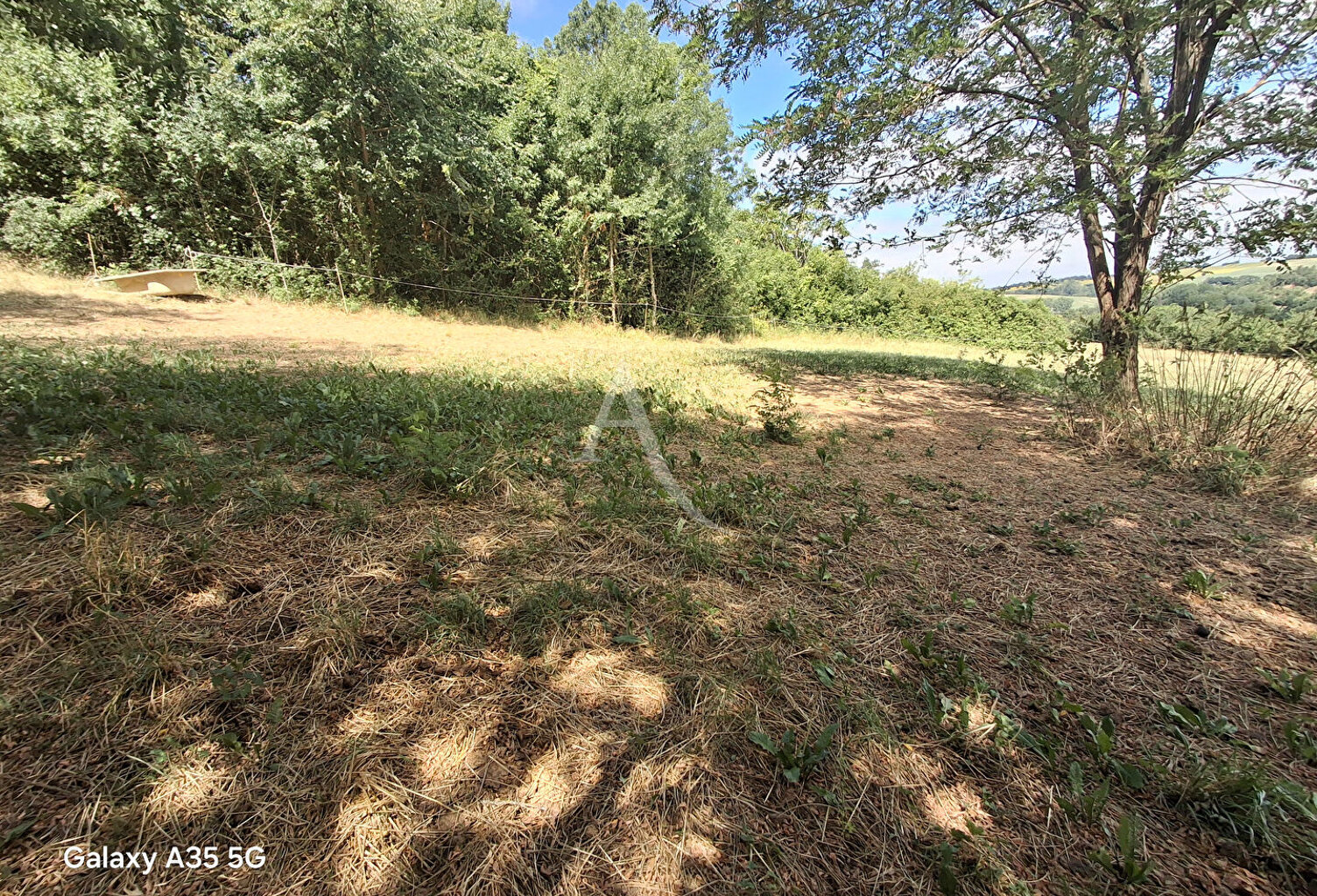 Terrain  838 m2 — photo 1