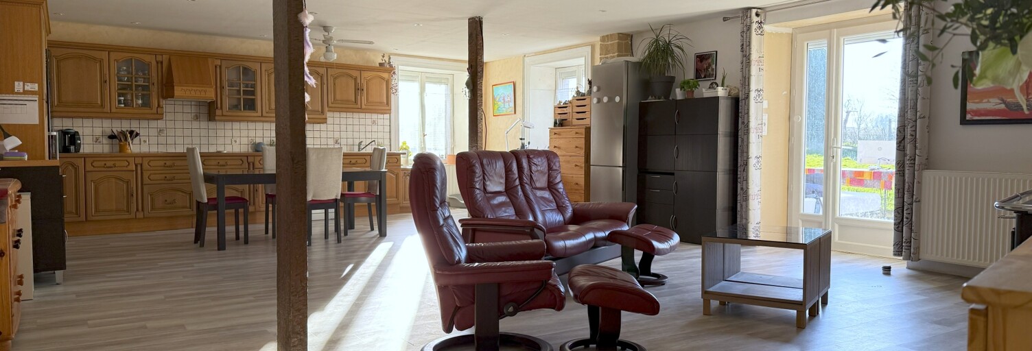 Maison 6 Pièces 167 m² à vendre à Saint-Hilaire-de-Voust (85120)