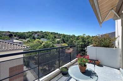 Appartement 3 pièces 242000 €