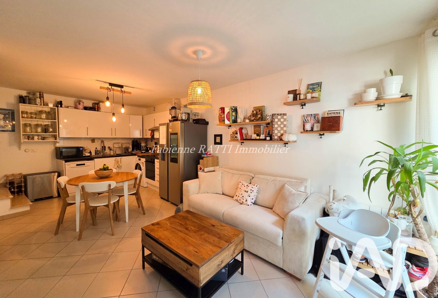 Vente Triplex 4 pièces — photo 1