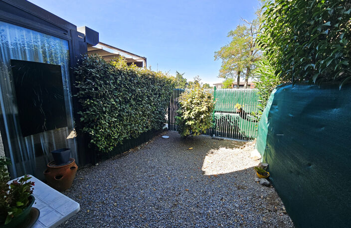 studio en rez-de-jardin avec place de parking AIGUES MORTES — photo 5