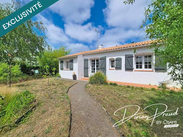 Maison 2 chambres sur 586 m² de terrain — photo du bien