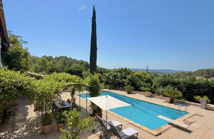 Maison d’architecte avec vue dominante, piscine et dépendances   Proche Vézénobres — photo 2