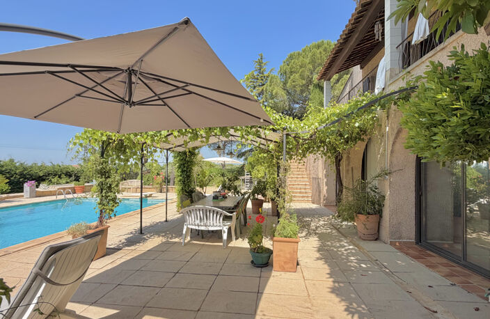 Maison d’architecte avec vue dominante, piscine et dépendances   Proche Vézénobres — photo 3