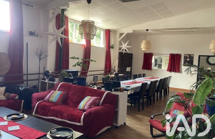Vente Maison/villa 11 pièces — photo 2