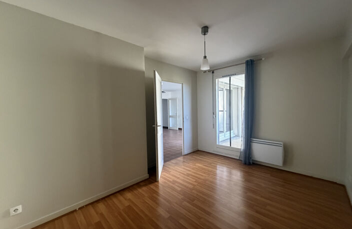 T4 PORTE DE FRANCE TERRASSES — photo 2