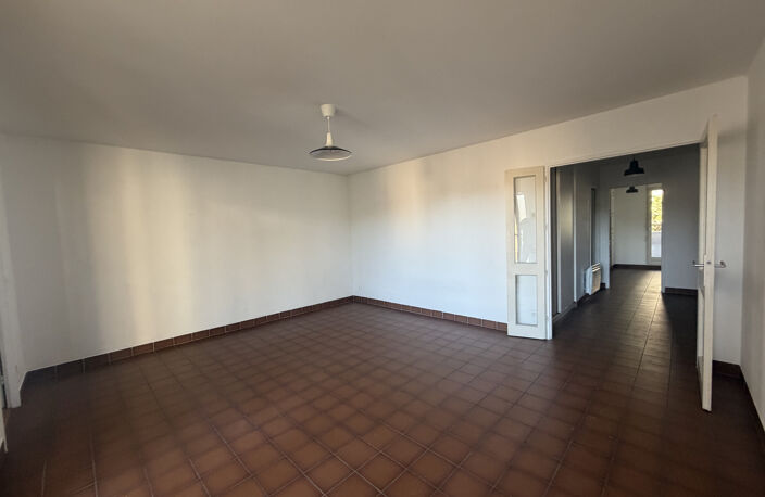 T4 PORTE DE FRANCE TERRASSES — photo 4
