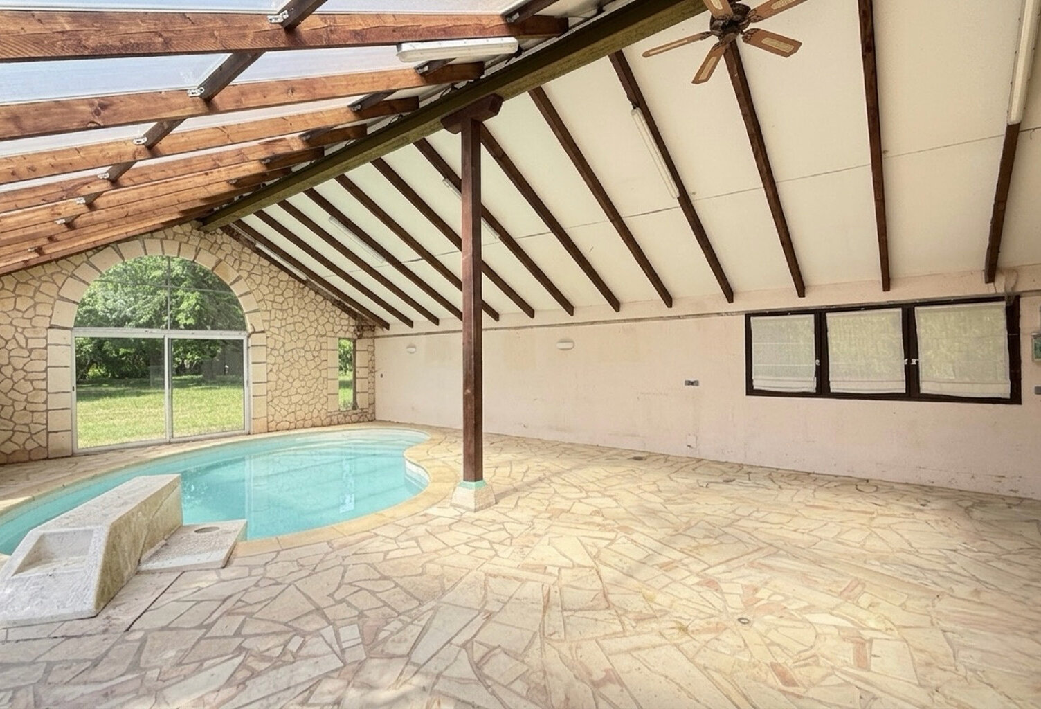 Ensemble immobilier : Maison 146 m2, maison annexe 50 m2, pi — photo 1