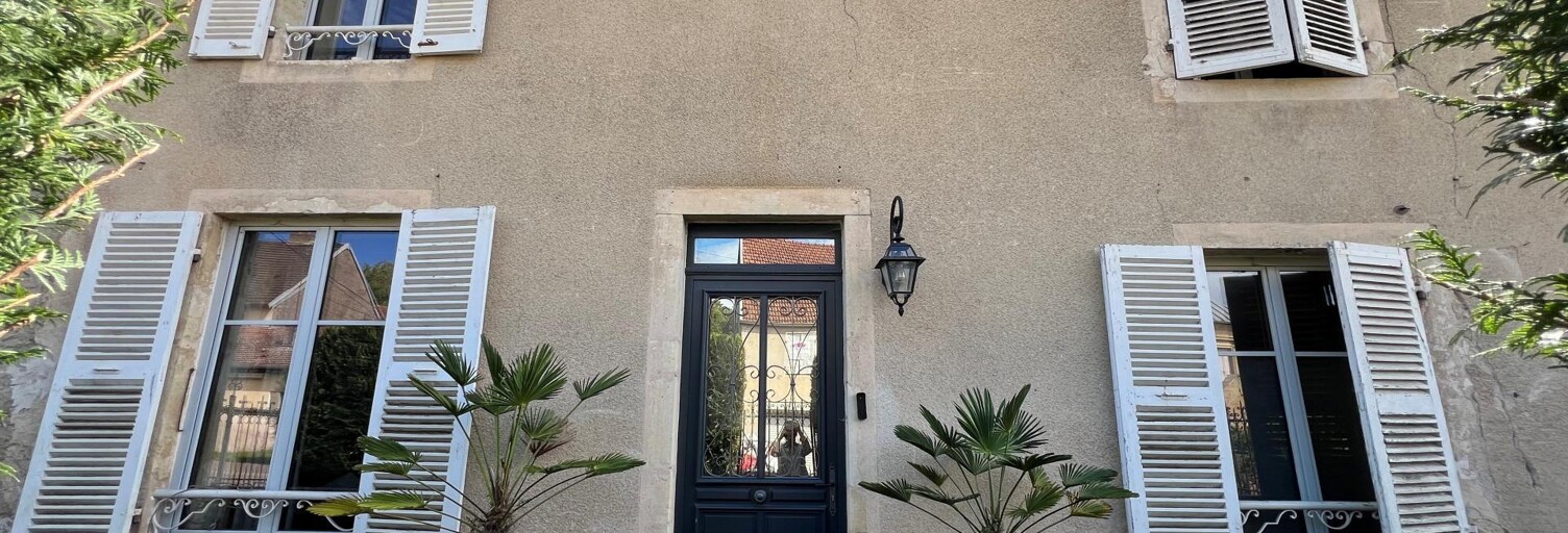 Maison 9 Pièces 271 m² à vendre à Beaujeu-Saint-Vallier-Pierrejux-et-Quitteur (70100)