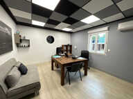 SAINT VICTORET ZONE ARTISANALE - Bureaux de 211m2 avec stationnements et stockage — photo 3