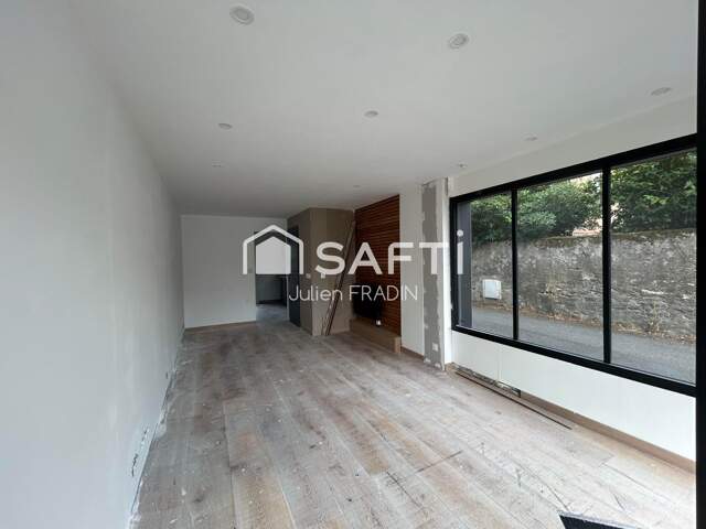 Local commercial / bureau de 30 m² - centre-bourg. — photo du bien